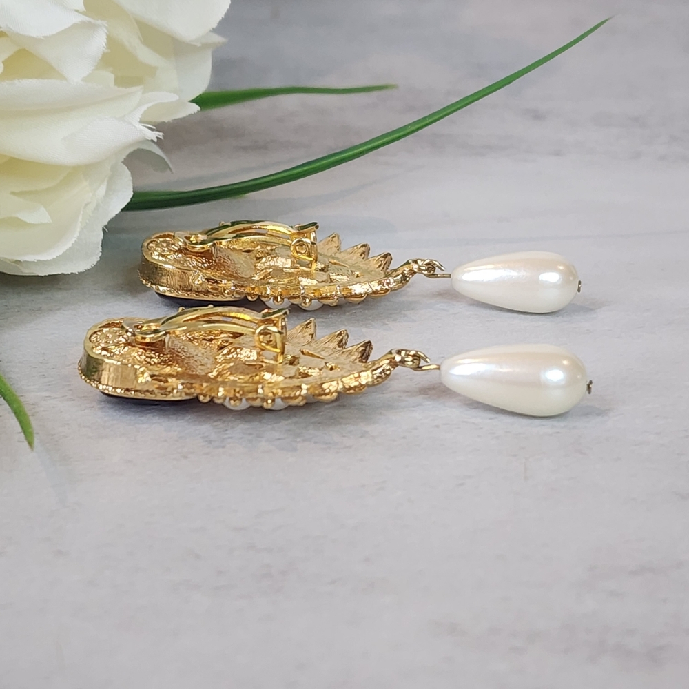 Shaill Jhaveri for Avon Elizabeth Taylor Collection Vintage Earrings - Picture 3 of 8